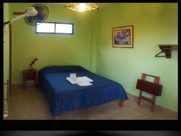 La Mariposa Hostal Olon Exterior photo